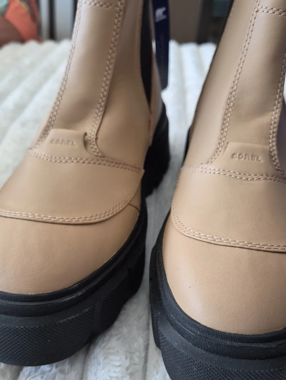 SOREL WP CARIBOU X CHELSEA BOOTS WOMEN'S SZ 8.5 EU 39.5 $190